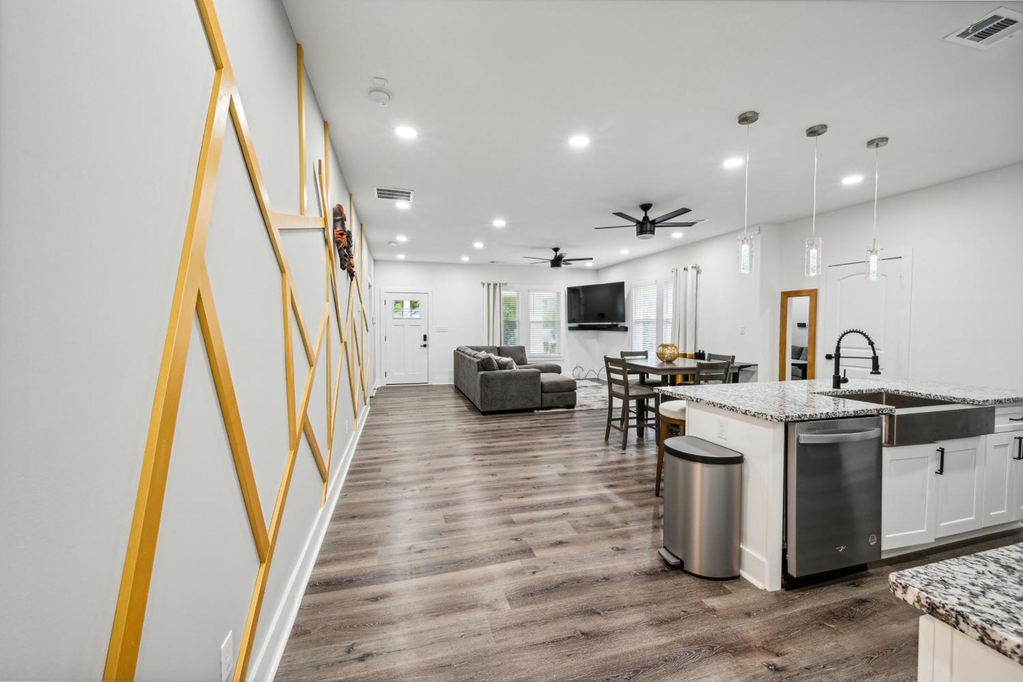 Centrally Located Home In Atlanta-10 Mins From Ga Aquarium, Mercedes Benz Stadium, & Much More エクステリア 写真