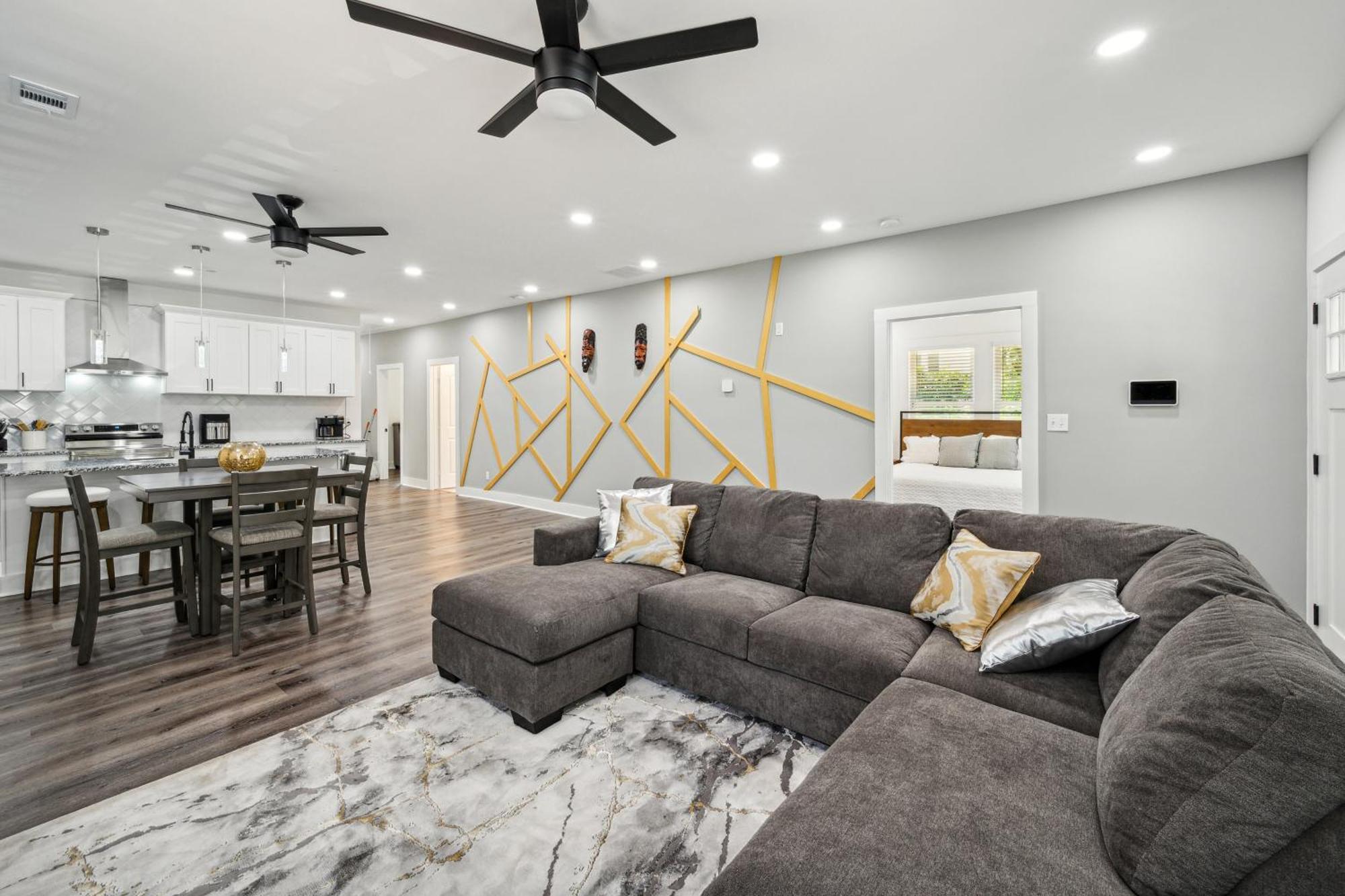 Centrally Located Home In Atlanta-10 Mins From Ga Aquarium, Mercedes Benz Stadium, & Much More エクステリア 写真